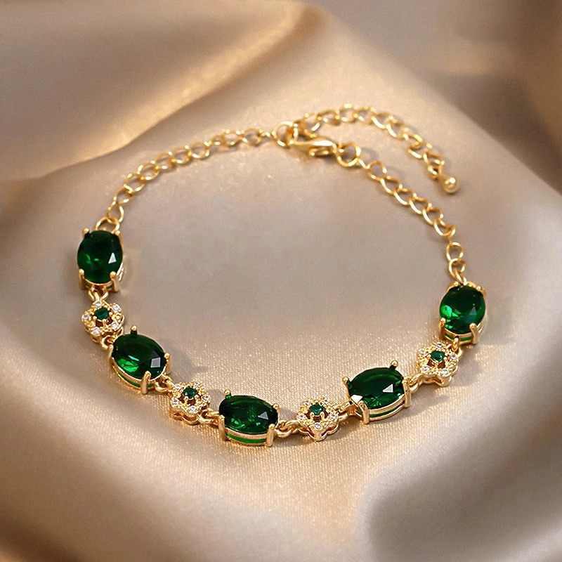 High-grade Design Exquisite Design Emerald Bracelet For Women